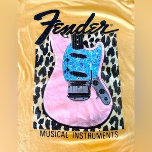 Women’s Fender graphic tee. Great piece!